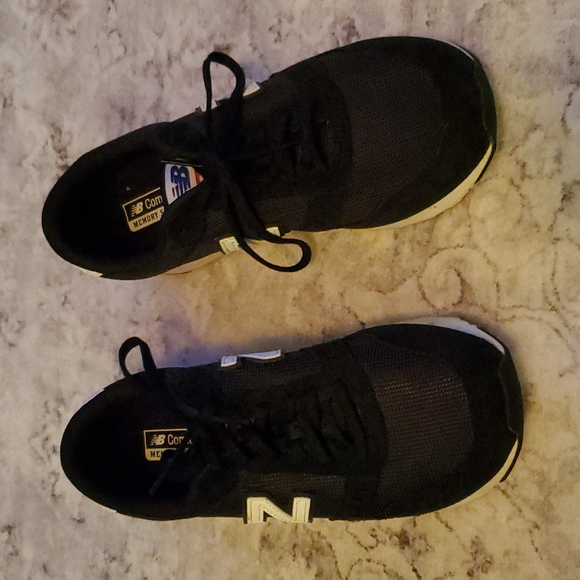 Women's New Balance 311 tennis shoes - Picture 2 of 6